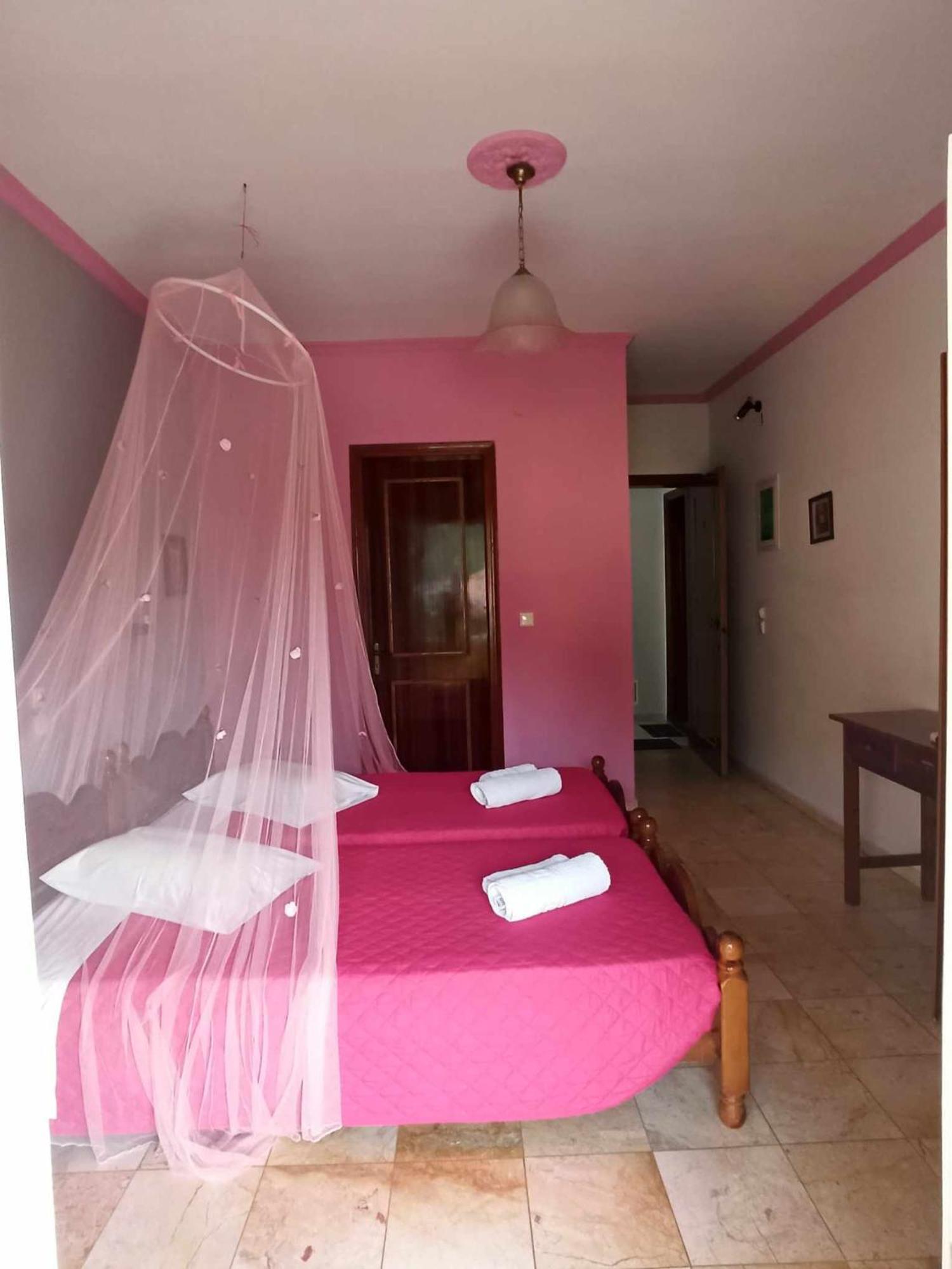 Margaritas' Rooms 阿齐欧斯·贡多斯 外观 照片